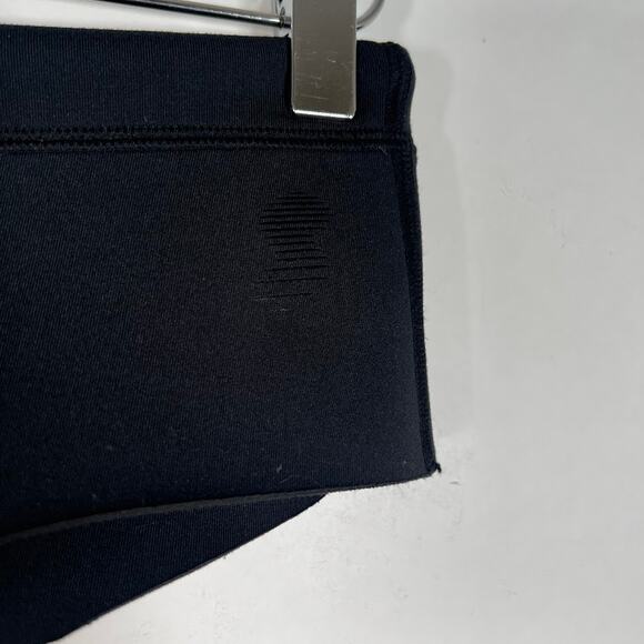 SKIMS rubberized scuba bikini set - Picture 12 of 15